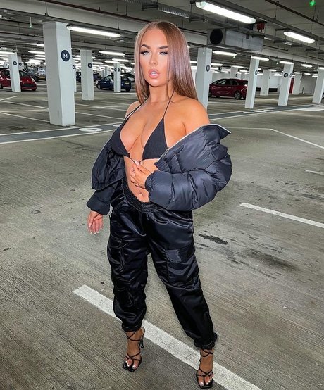 Demi Jones porn star pictures