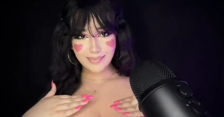 Shiny ASMR pornographic actress image