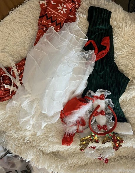 Olivia Hale pretty actress gallery