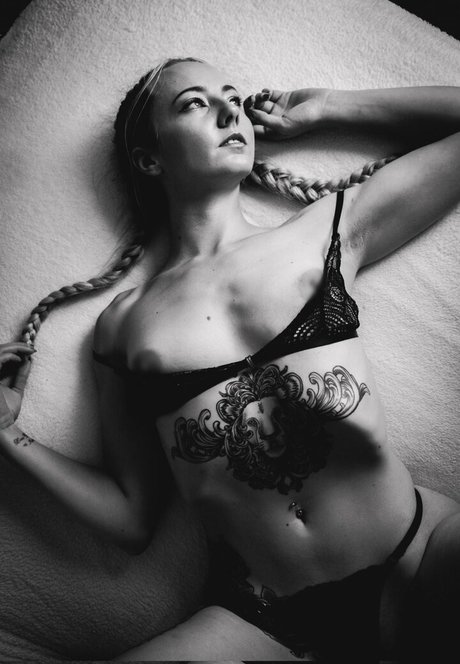 big tits curvy onlyfans hd photo