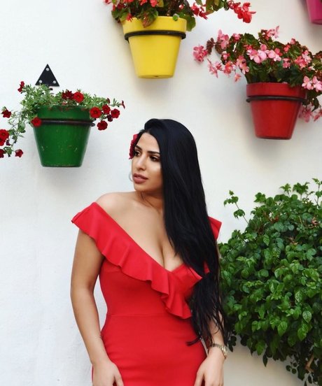 chubby redhead onlyfans pornographic image