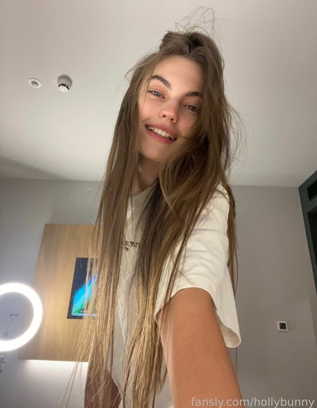 Hoolybunny naked pornstar pic