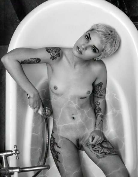 blonde yoga onlyfans beautiful xxx pics