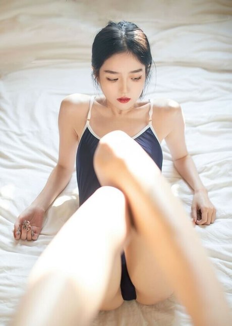 linsivvi303 pornographic model pictures