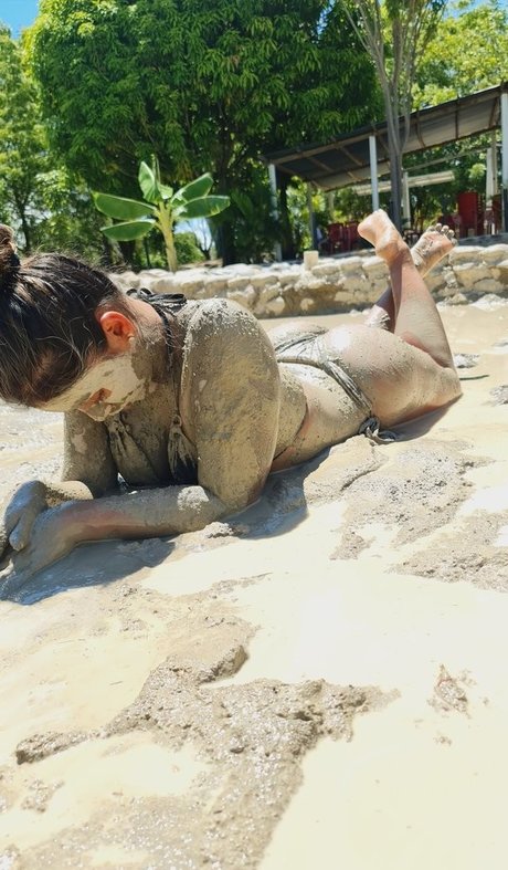 Sofia Leon pornographic model photos