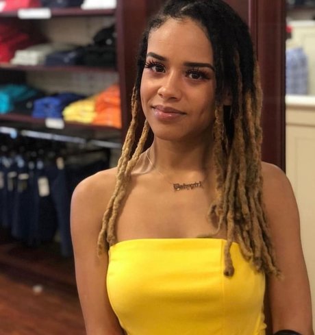 Ava Grey hot actress archive