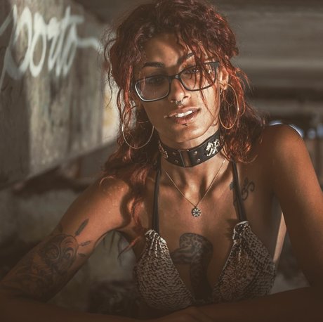 Phenom Fatal porn model pics