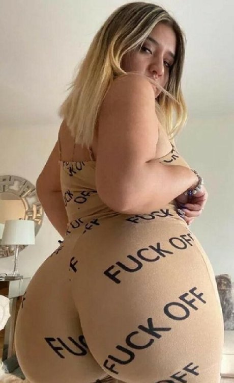 Juicyk model pornographic archive