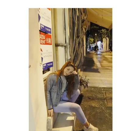 Aria Paria beautiful actress pic