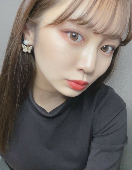 Kawakita Meisa pornstar pictures