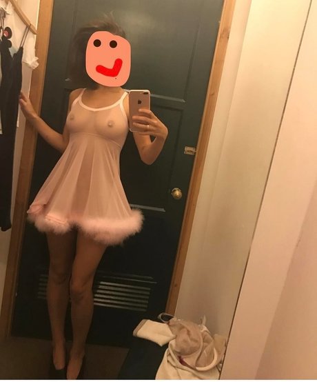 Caitlin Stasey art star picture