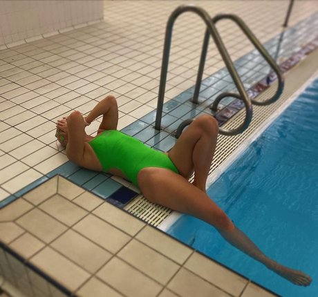 Jessica Jane Applegate star sexy pics