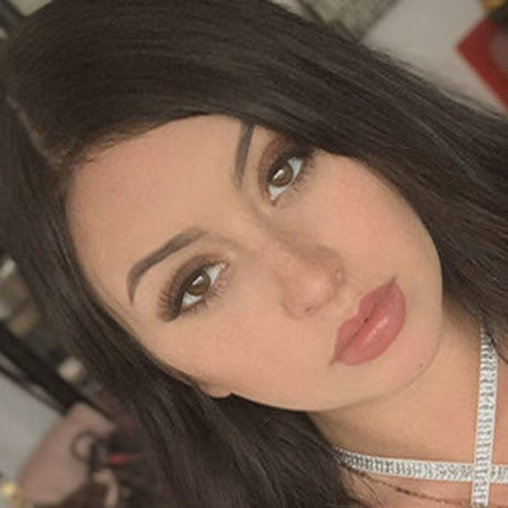 Caprice star nude pics