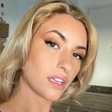 Avadank porn actress pictures