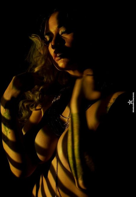 Shaul Guerrero Quick model image