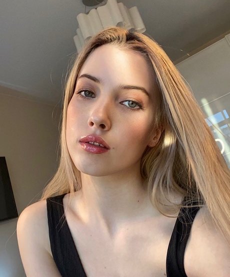 Lexi Poy perfect pornstar gallery