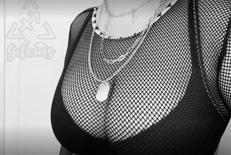 Galaxias Galalaxias model hot archive