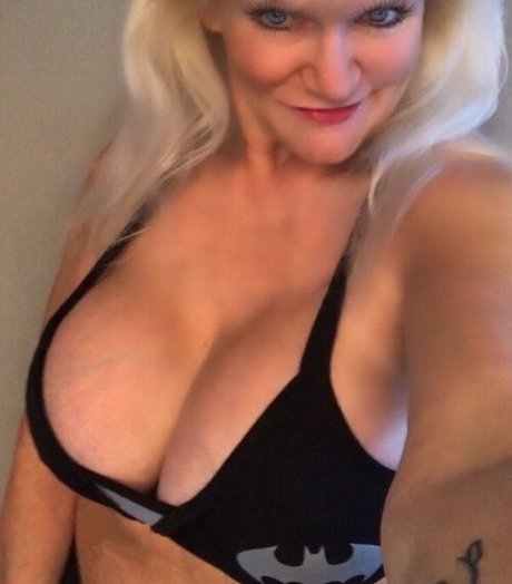 Sandie Lee nice pornstar archive