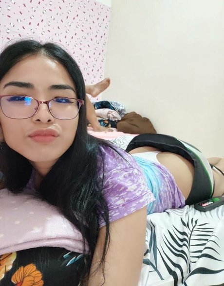 Moniica Hija naked model image