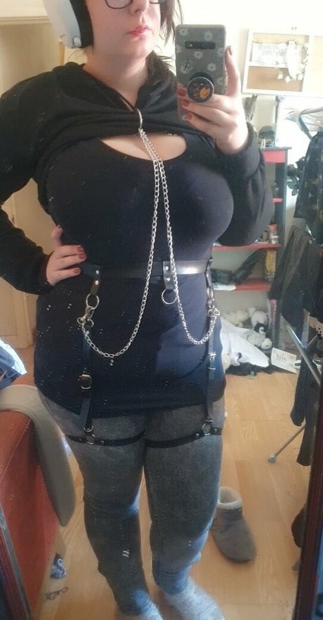 Malaafterdark exclusive star photos