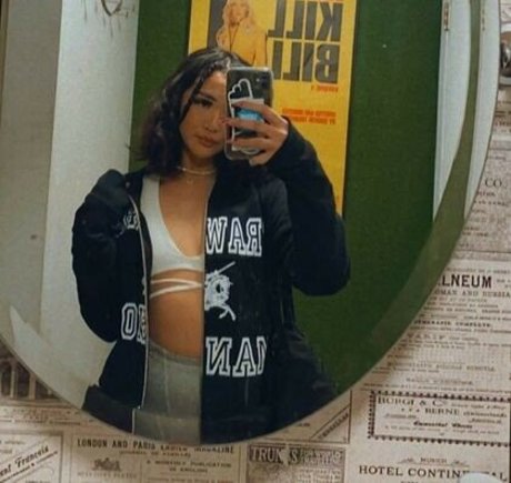 Lunaisbabyy hot model image