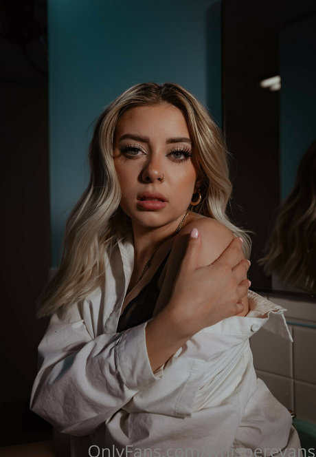 Whisper Evans pornstar pretty photos