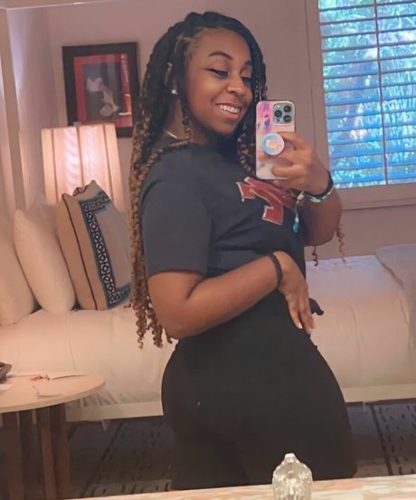 JazzyGunz sexy star photo