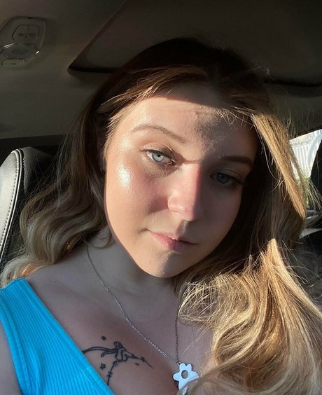 emlepage18 star xxx image