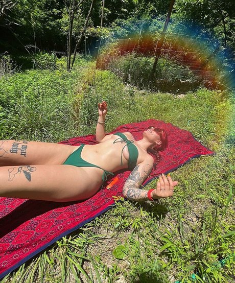 TheBeaGees nude pornstar img