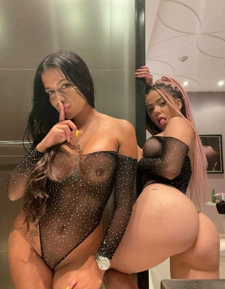 Genesis Muneton model sex img