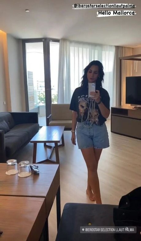 Sila Sahin star naked photo