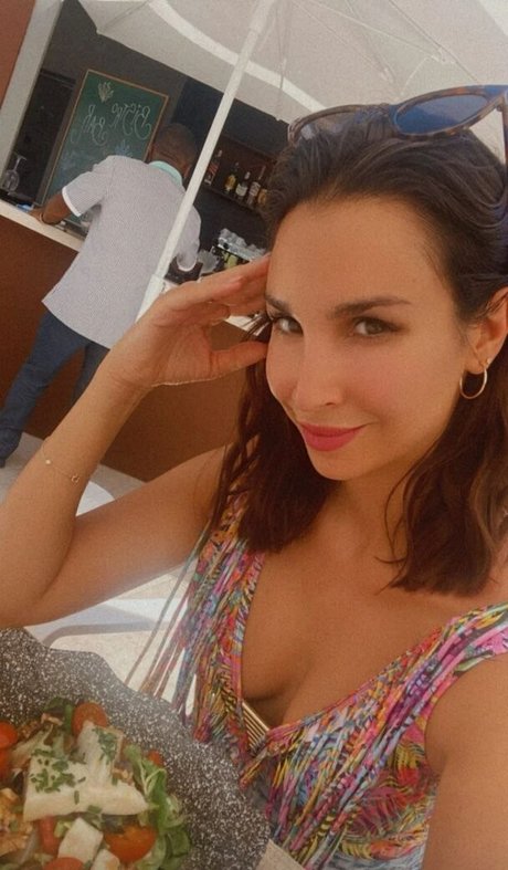 Sila Sahin beautiful star images