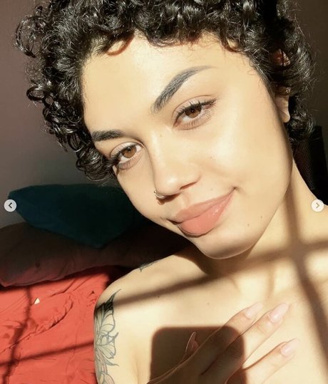 seekingsage beautiful pornstar image