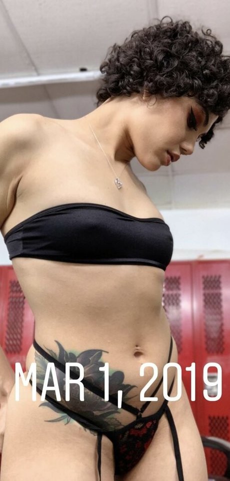 seekingsage model adult image