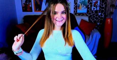 Lindawoodsy top actress image