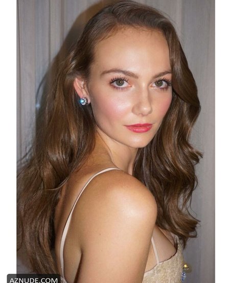 Andi Matichak star naked pic