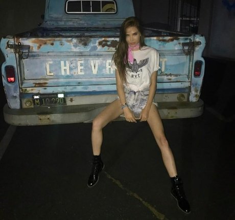 Ana Walczak exclusive star picture