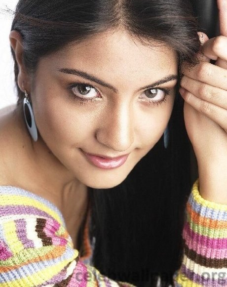 Anushka Sharma free model gallery