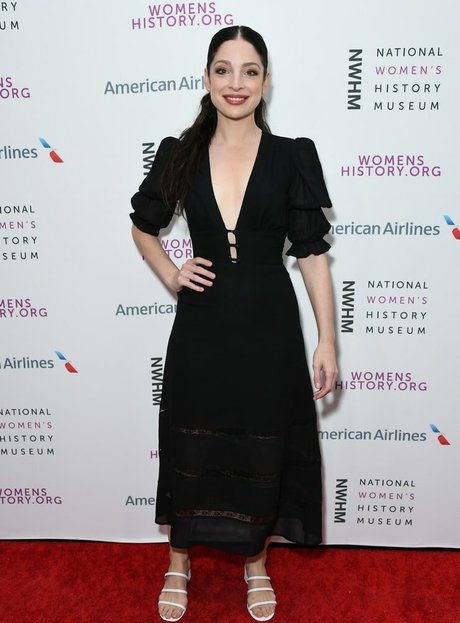 Anna Hopkins erotic model pic