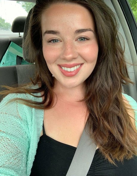 Lettuce2281 pornstar nudes pic