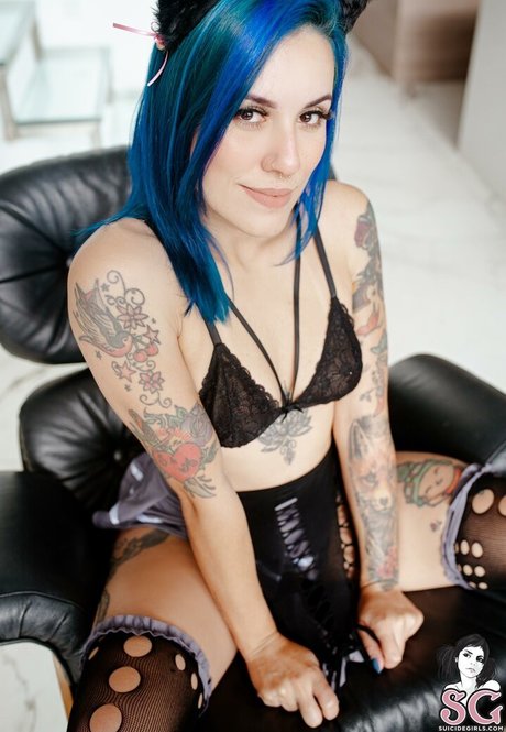 alyria star high quality photos