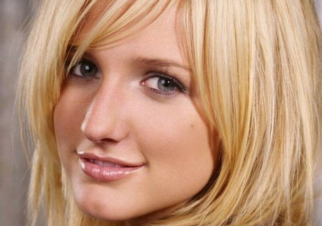 big tits midget onlyfans naked image