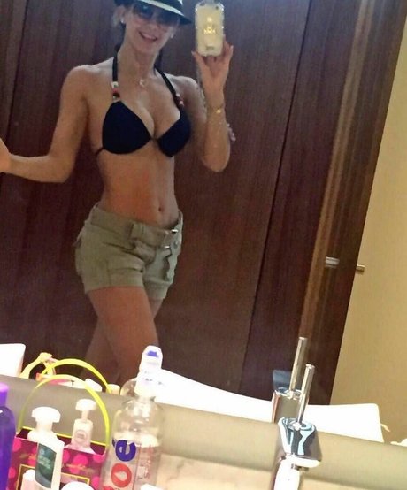 Aracely Arambula pornographic actress pictures