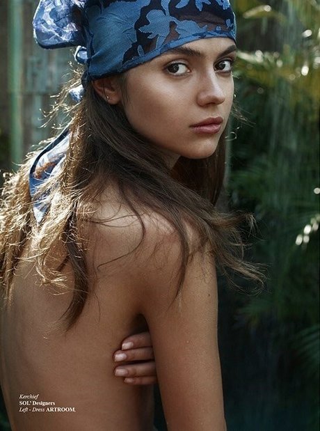 Arina Perchik model free image