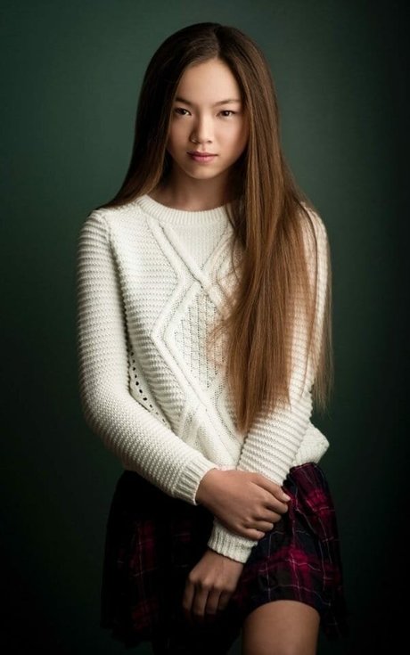 Alexa Loo nude model img