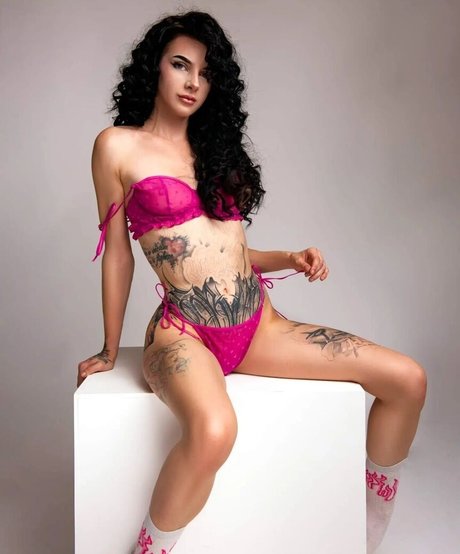 twin girls onlyfans pornographic images