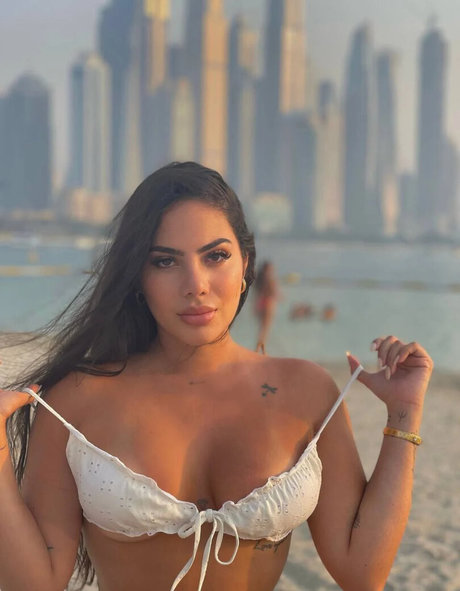 Maris gomez92 model sexy photo