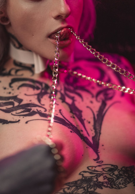 nava nextdoor star best image