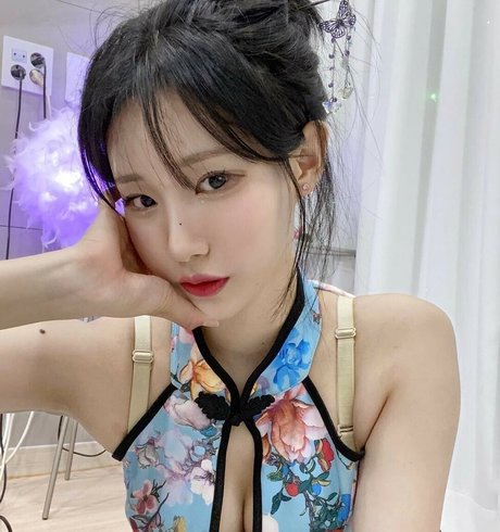 gilyoung8 star top galleries