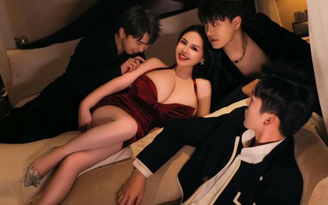 Youyoulama model nudes photo